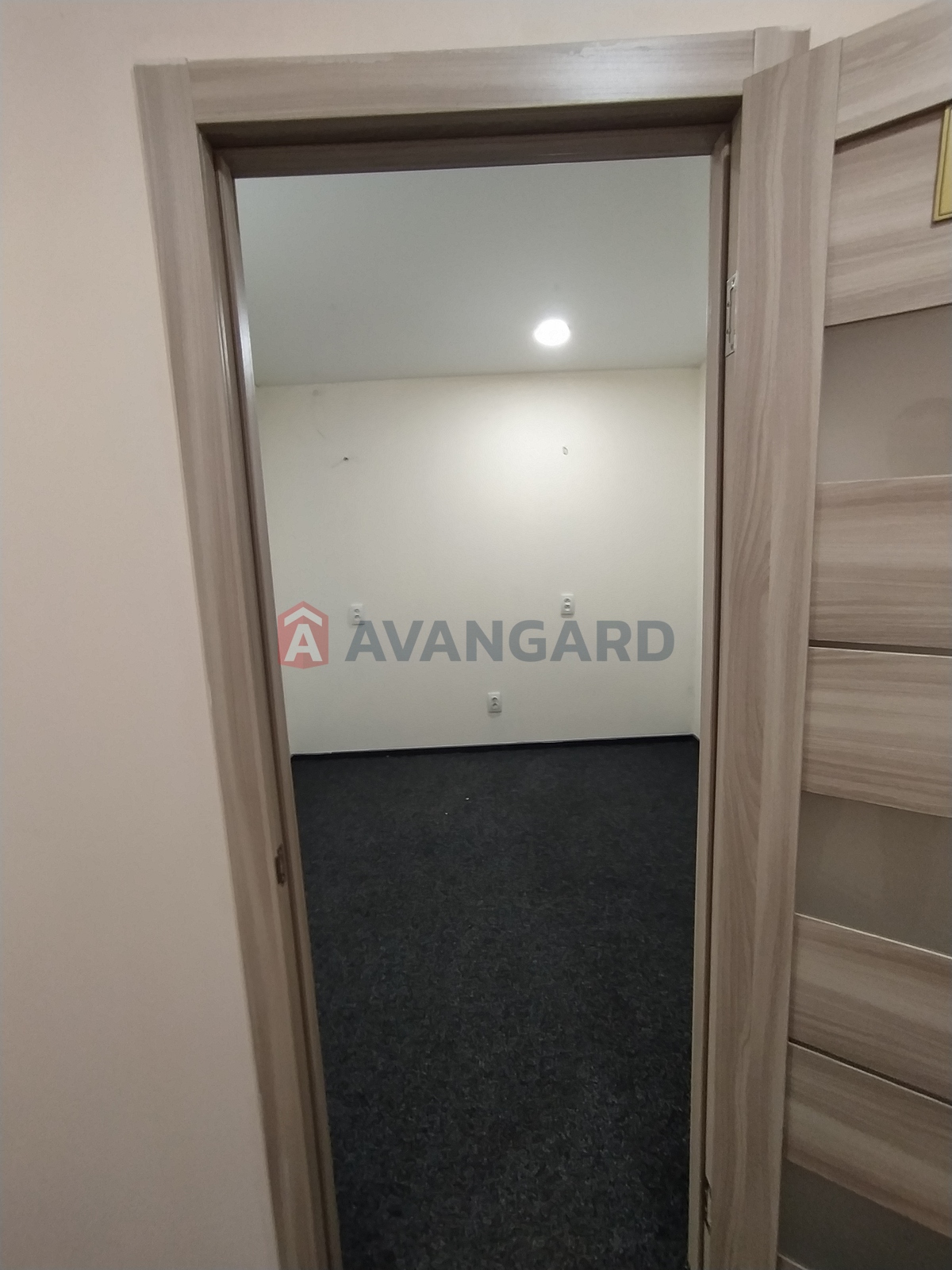 ������ ������ ������, 80 ��.�. ���� 13