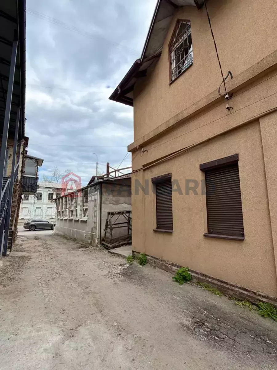 �������� ������� ������, 114 ��.�. ���� 13