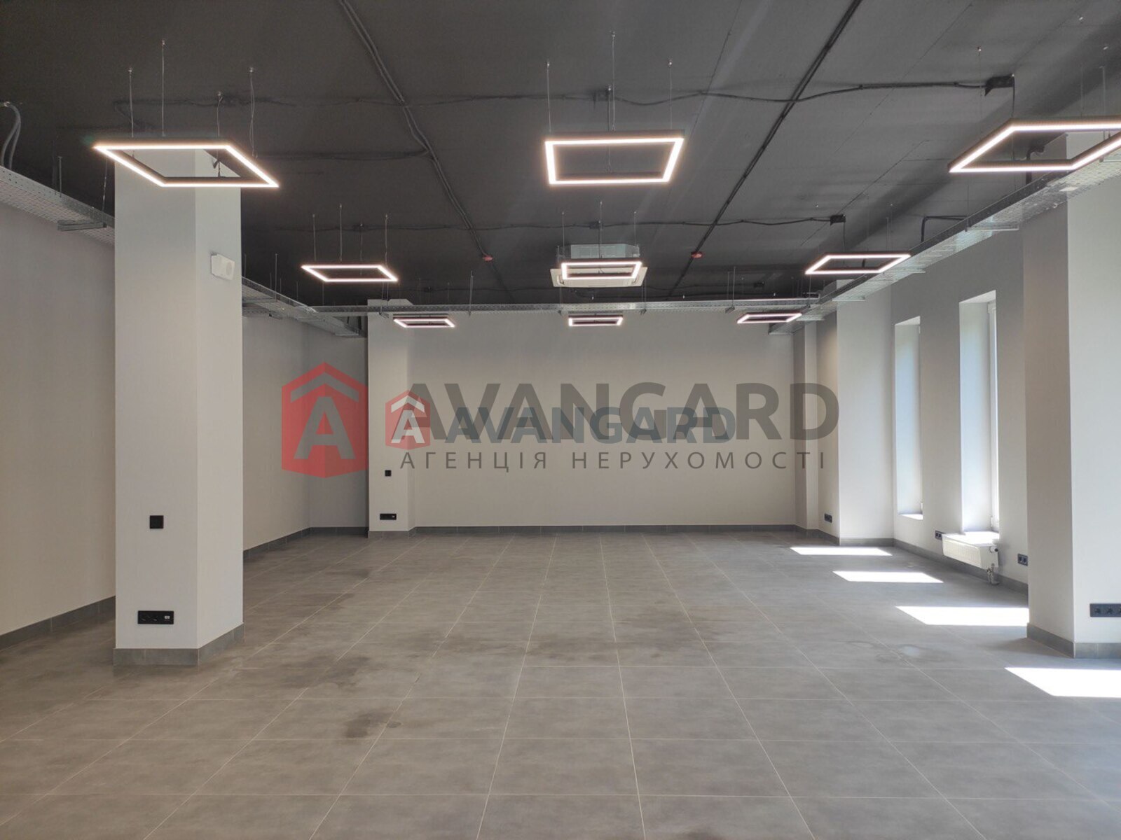 ����������-������� �����, 385 ��.�. ���� 1