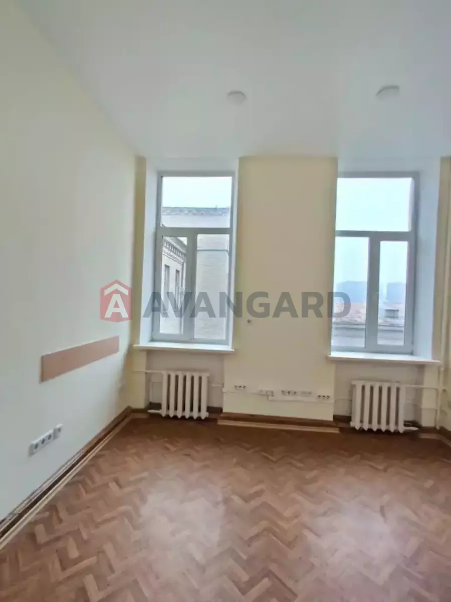 1800 ��.�. ���� 23