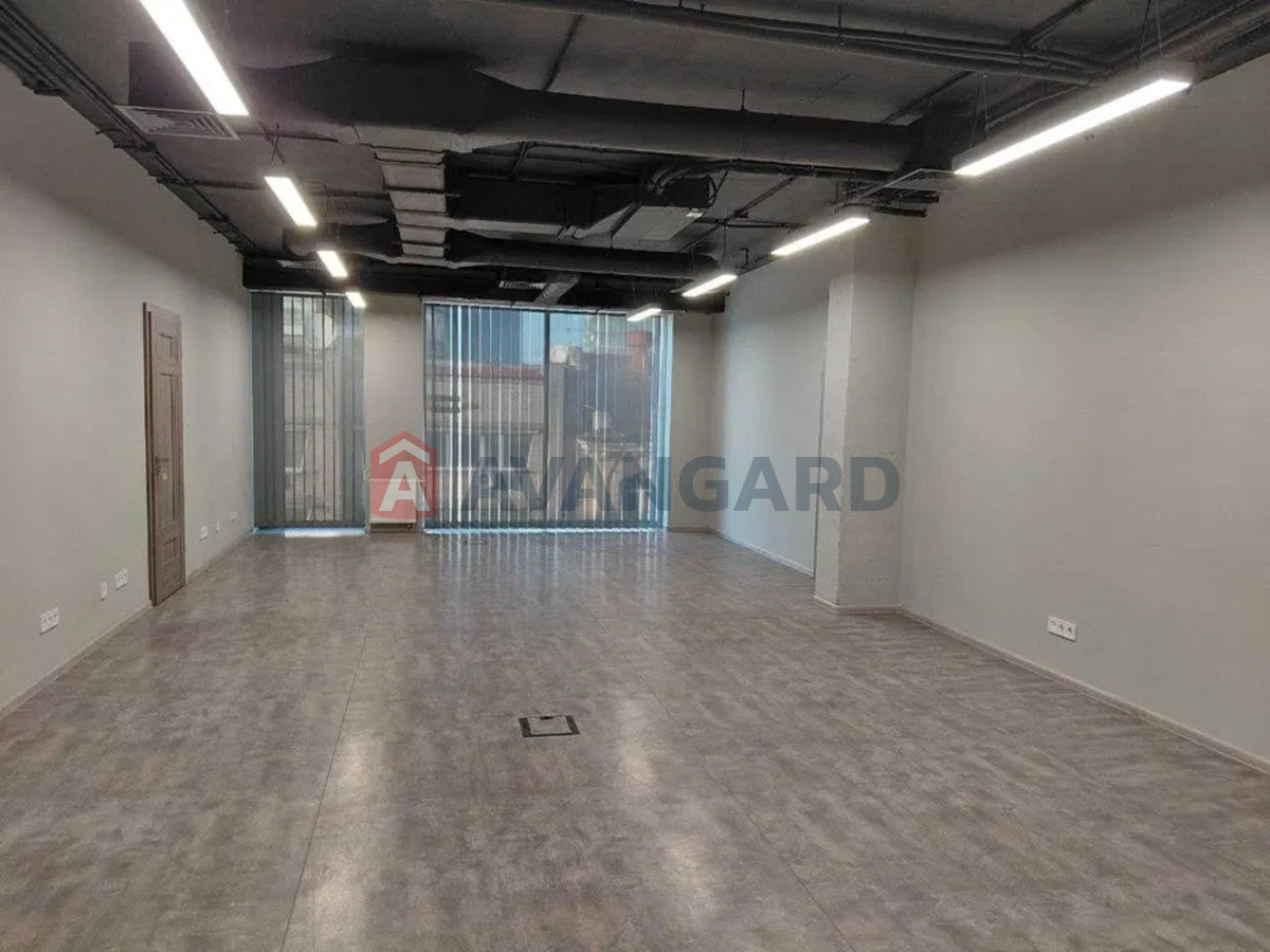 ������ �����, 390 ��.�. ���� 8