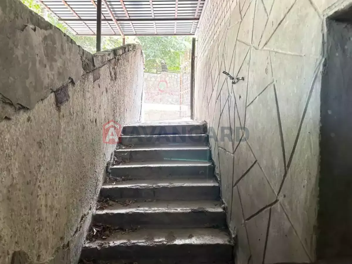 ������, 35 ��.�. ���� 2