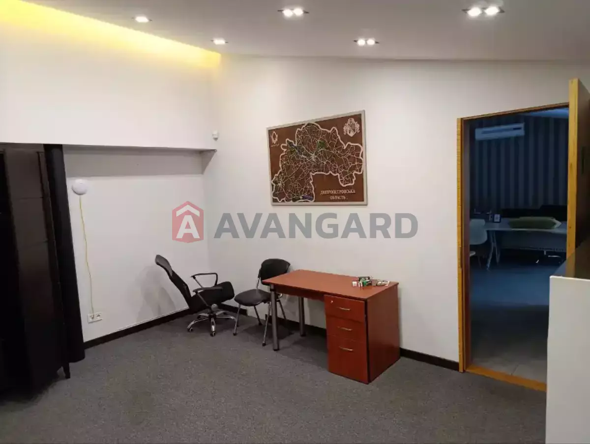 �������� ������� ������, 300 ��.�. ���� 19