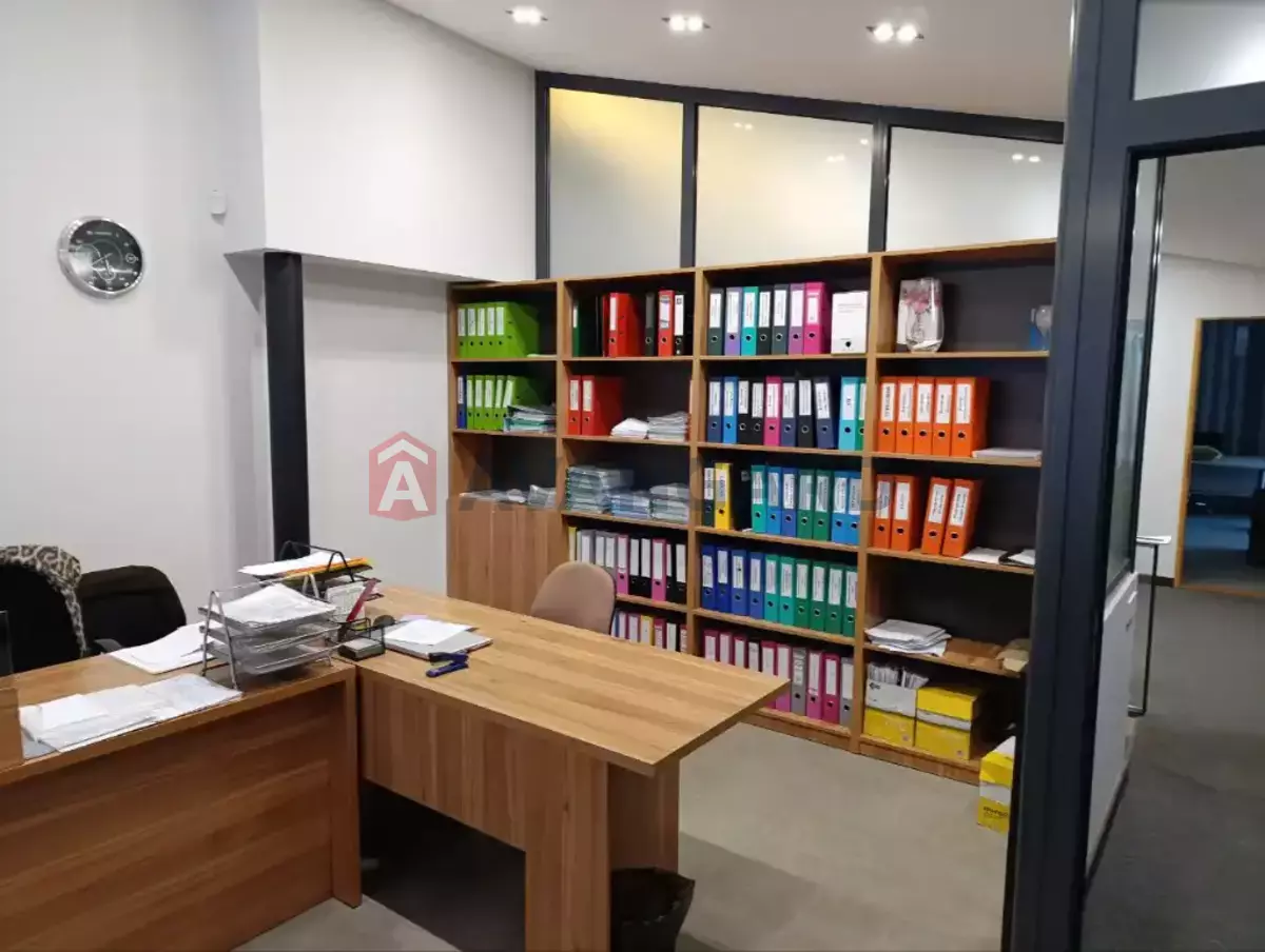 �������� ������� ������, 300 ��.�. ���� 9