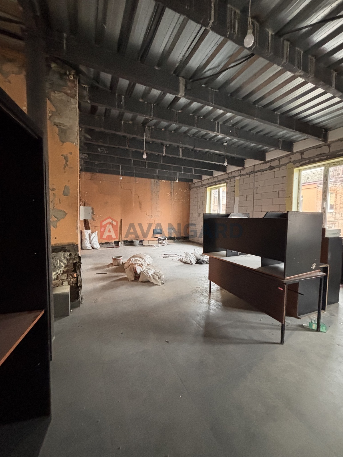 ������ ������ ������, 105 ��.�. ���� 6