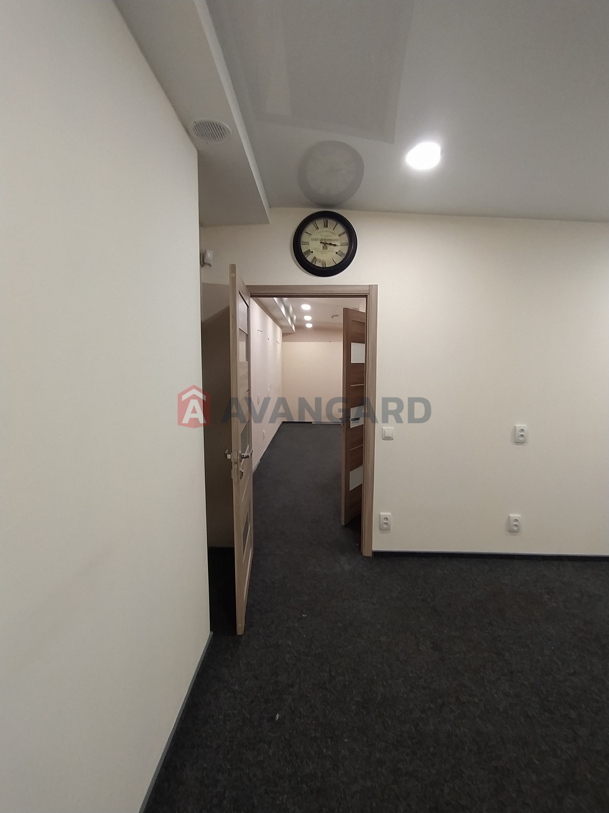 ������ ������ ������, 80 ��.�. ���� 19