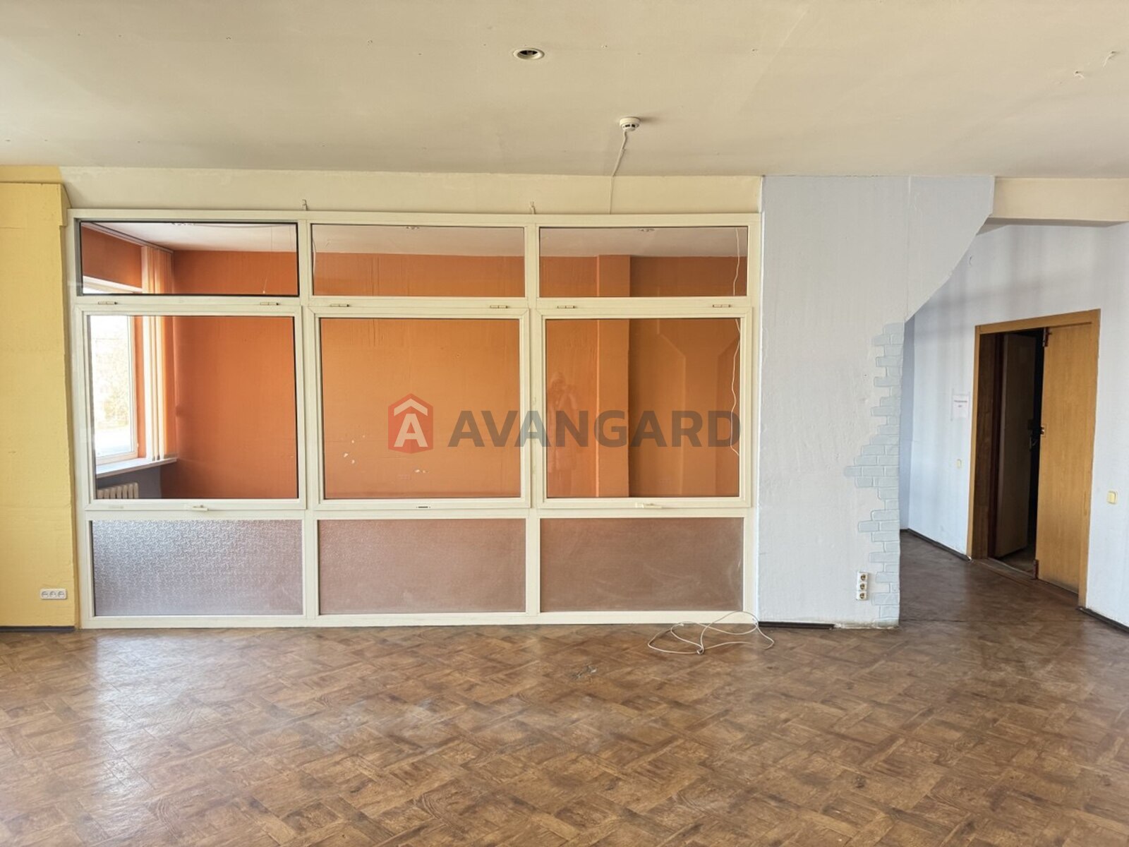 ���������������� ���������, 76 ��.�. ���� 13