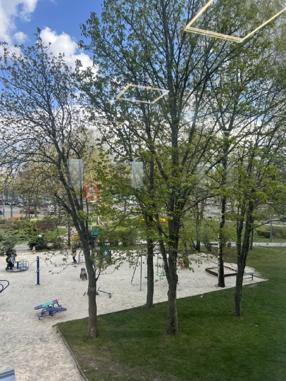 ����� �����, 245 ��.�. ���� 10