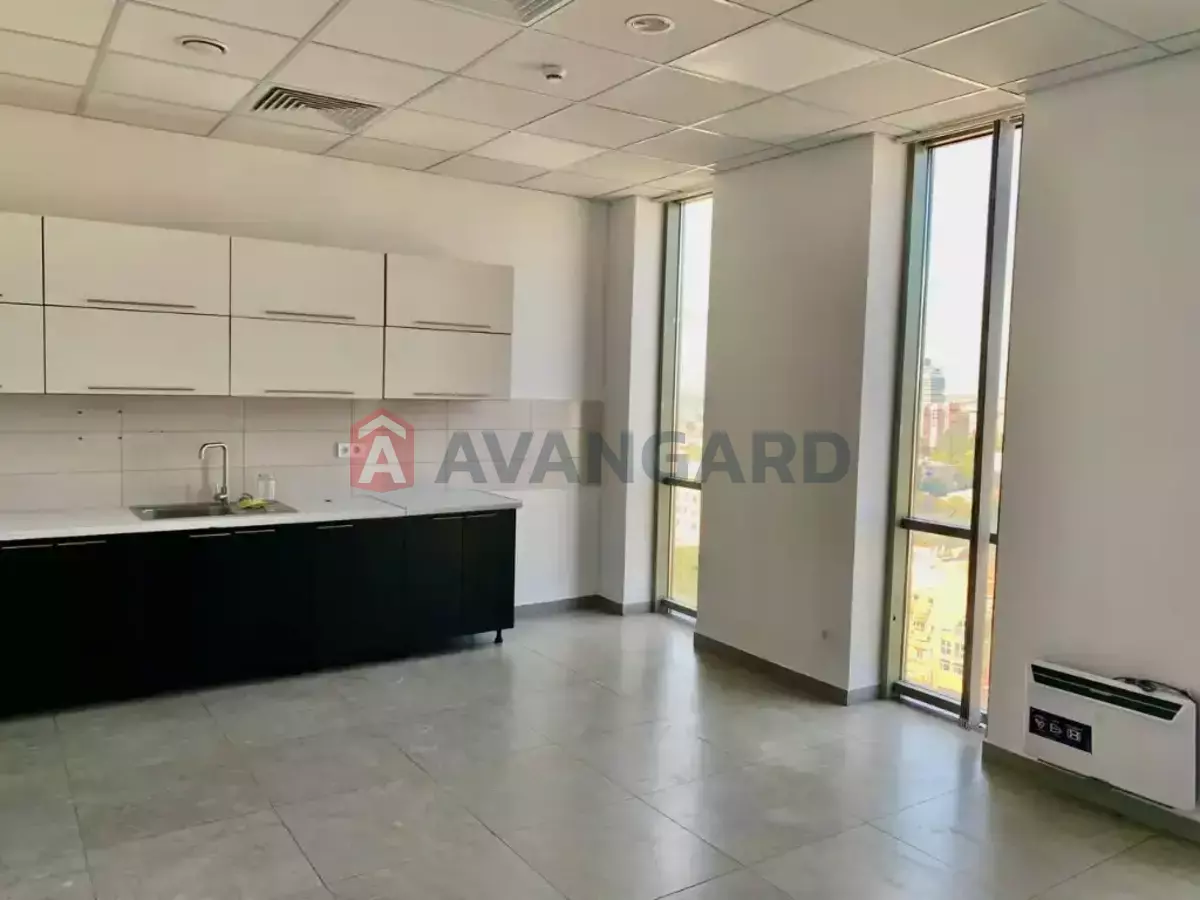 200 ��.�. ���� 13