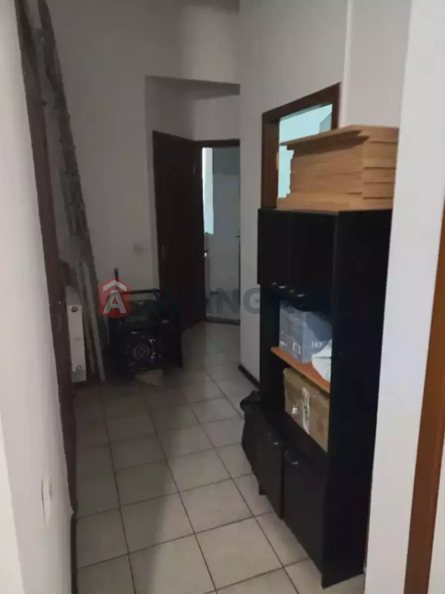 200 ��.�. ���� 2
