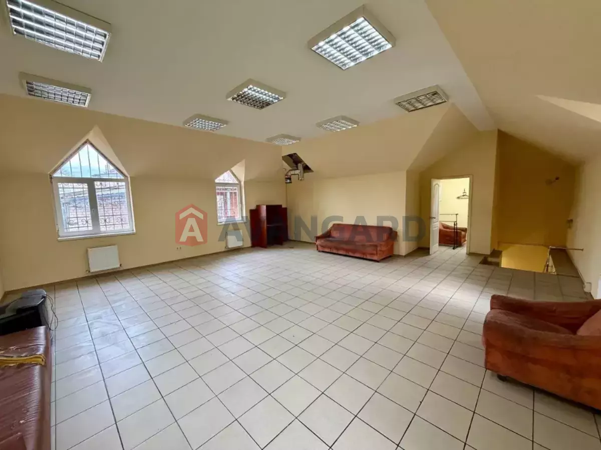 �������� ������� ������, 114 ��.�. ���� 3