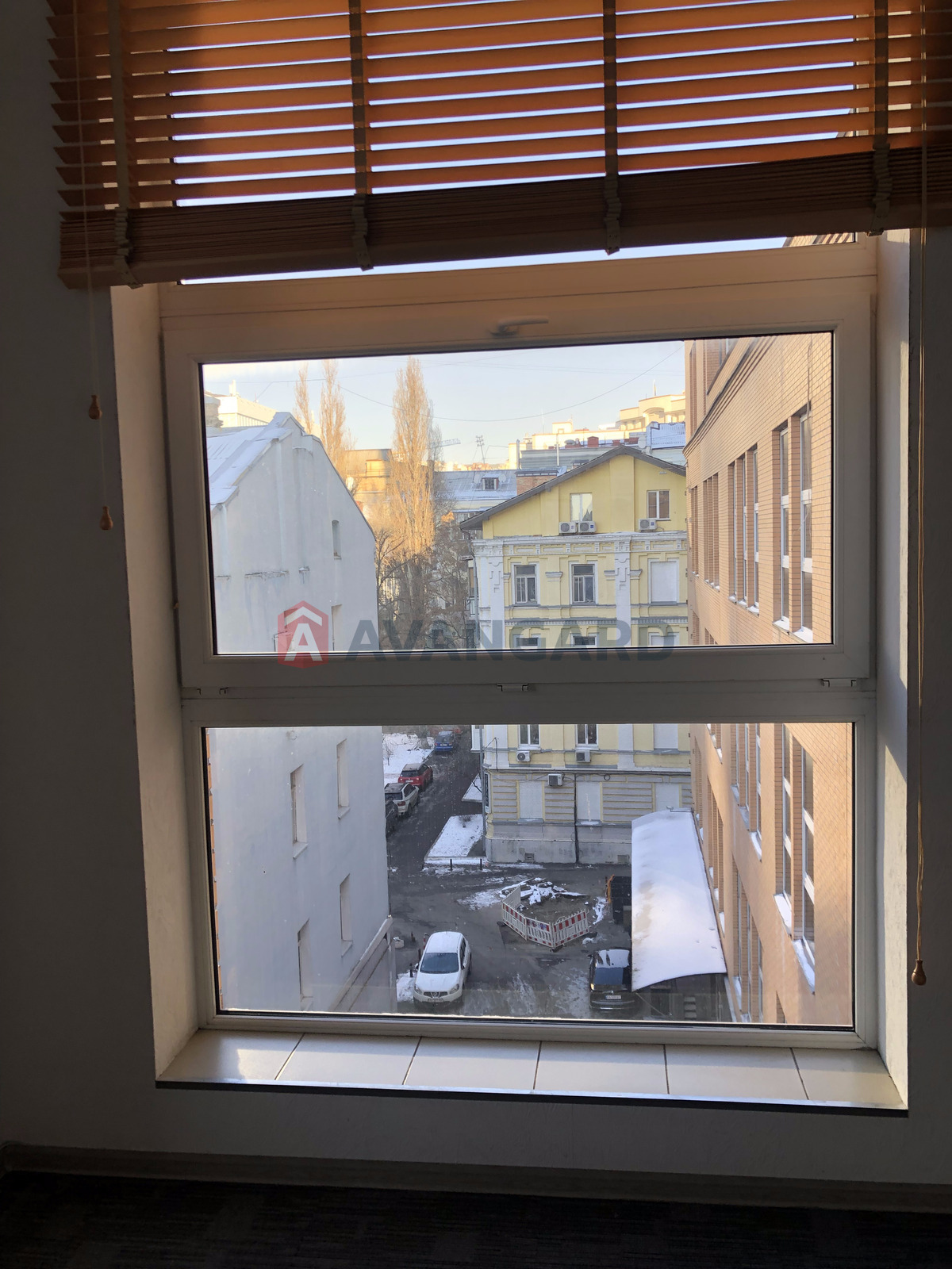 ����� �����, 120 ��.�. ���� 8