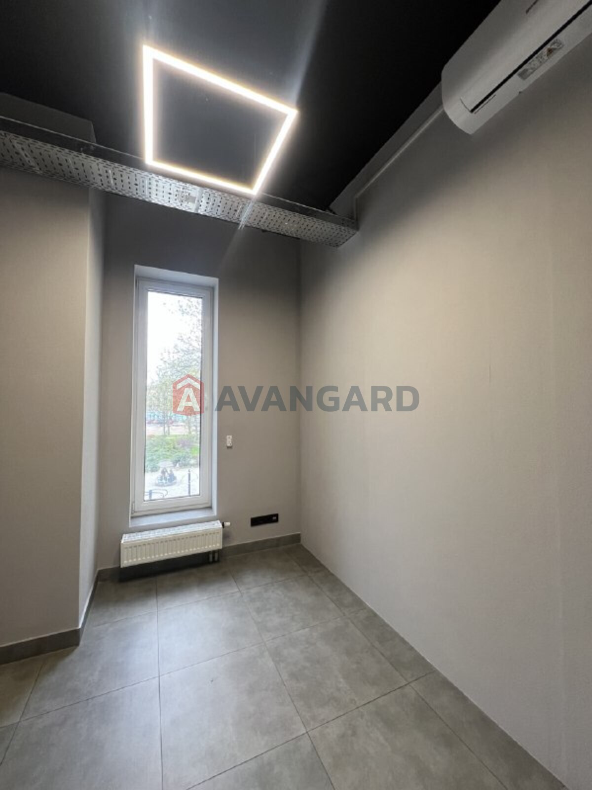 ����� �����, 245 ��.�. ���� 12