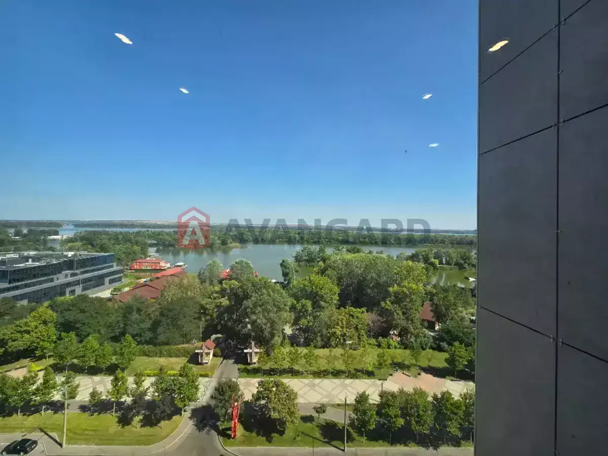 32 ��.�. ���� 10