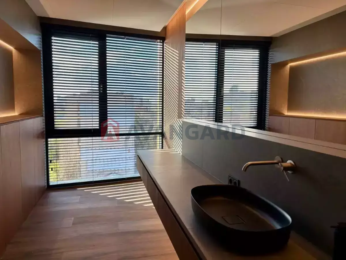 487 ��.�. ���� 10