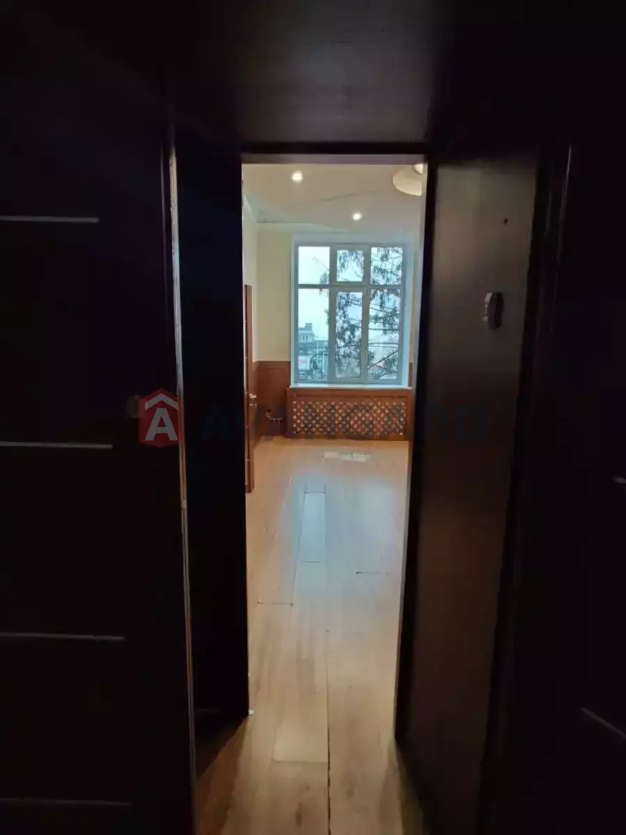 100 ��.�. ���� 24