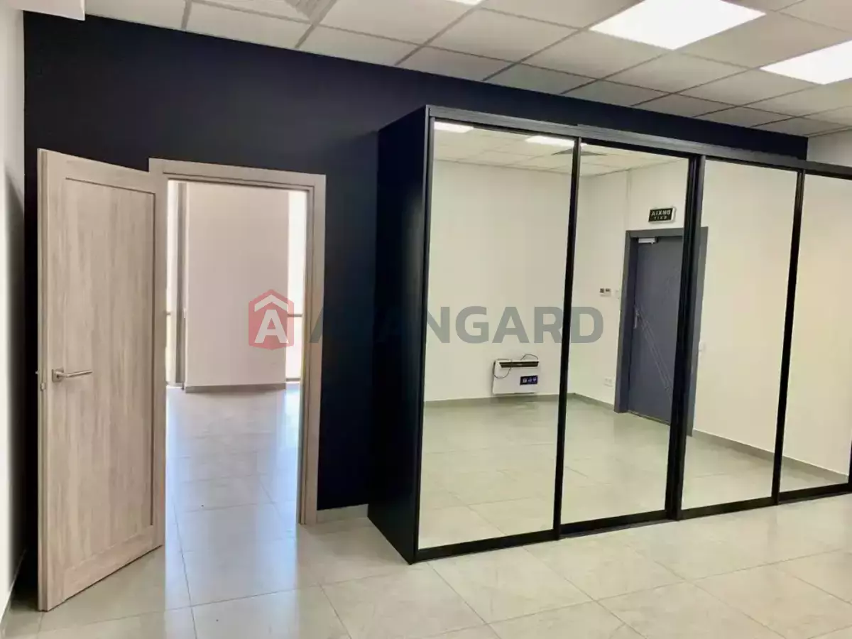 200 ��.�. ���� 12