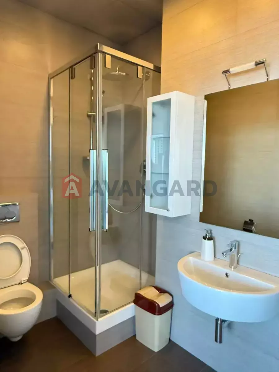 80 ��.�. ���� 3