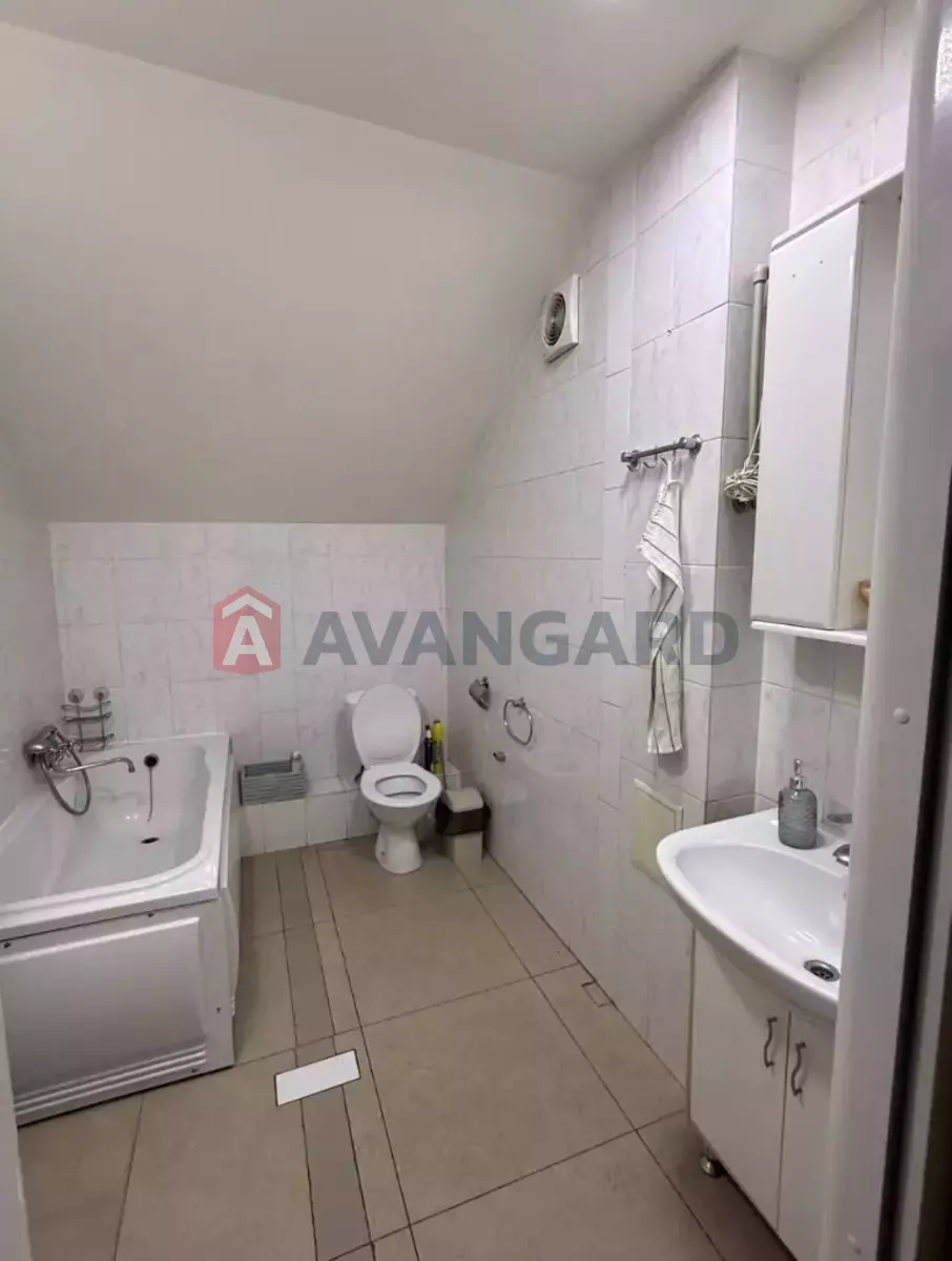 80 ��.�. ���� 8