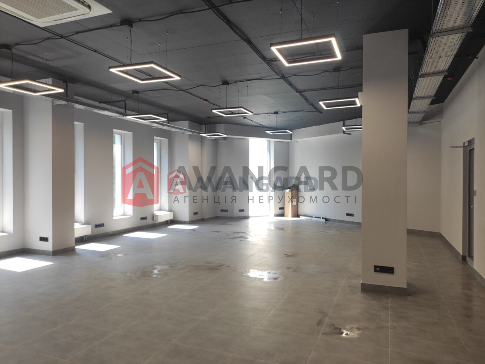 ����� �����, 385 ��.�. ���� 12