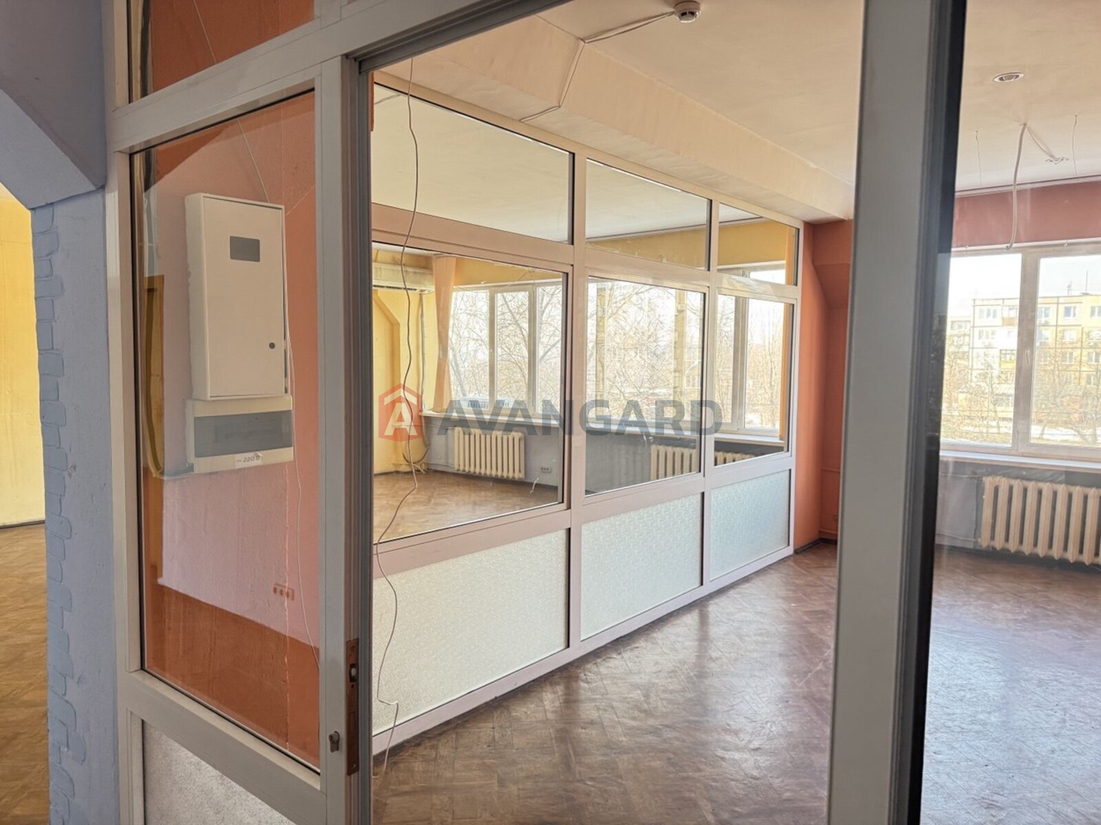 ���������������� ���������, 76 ��.�. ���� 5