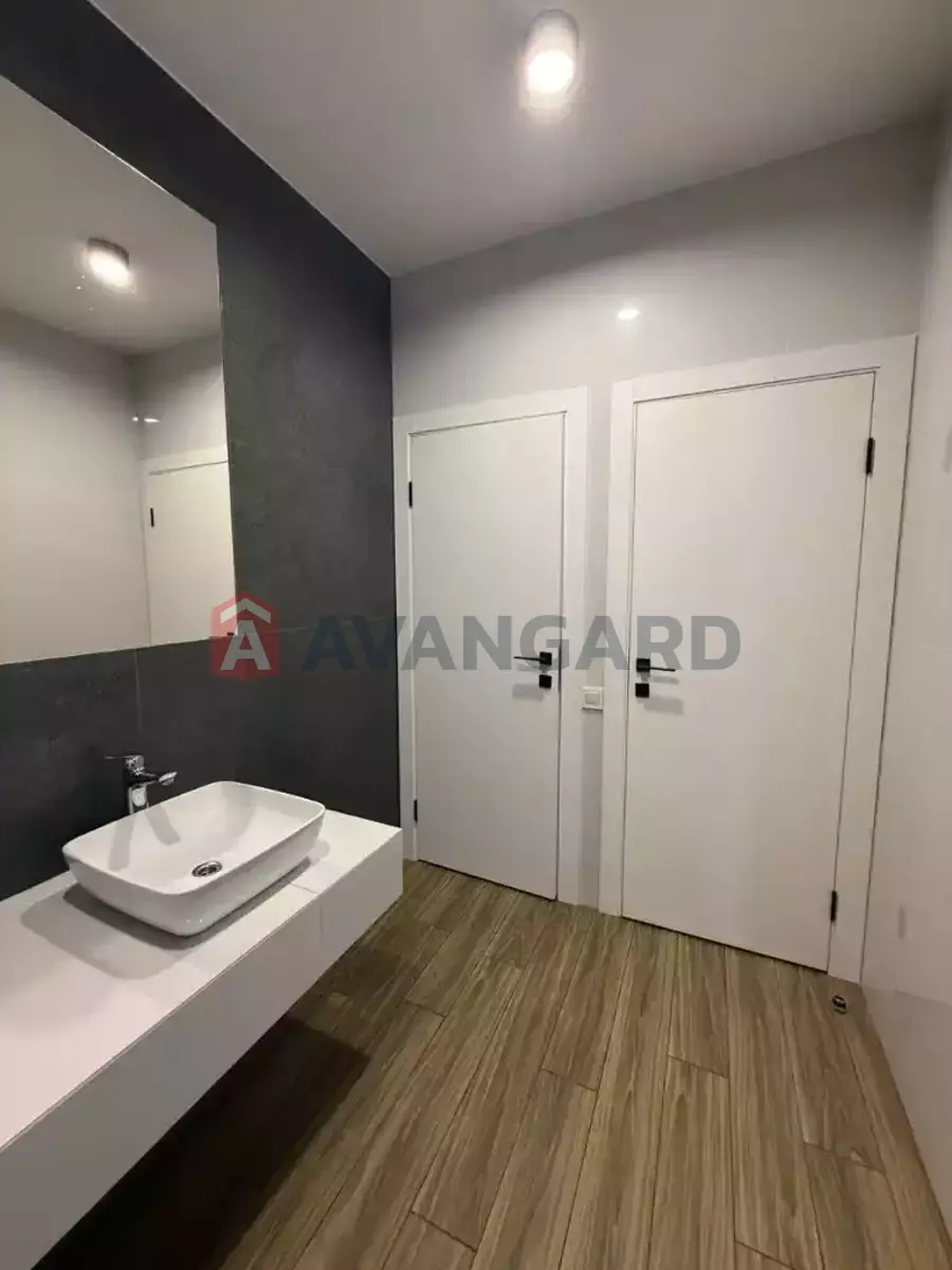 250 ��.�. ���� 12