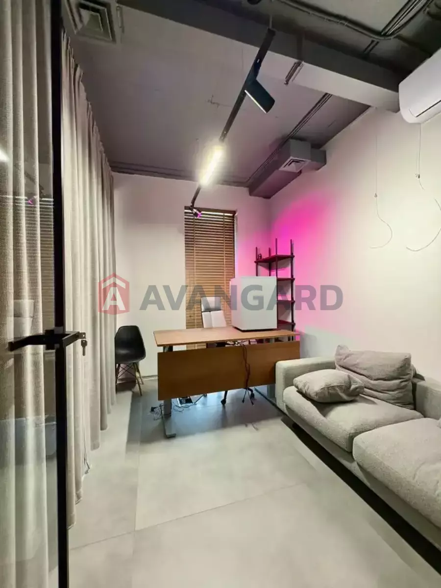 487 ��.�. ���� 17