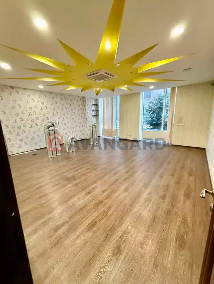 261 ��.�. ���� 1