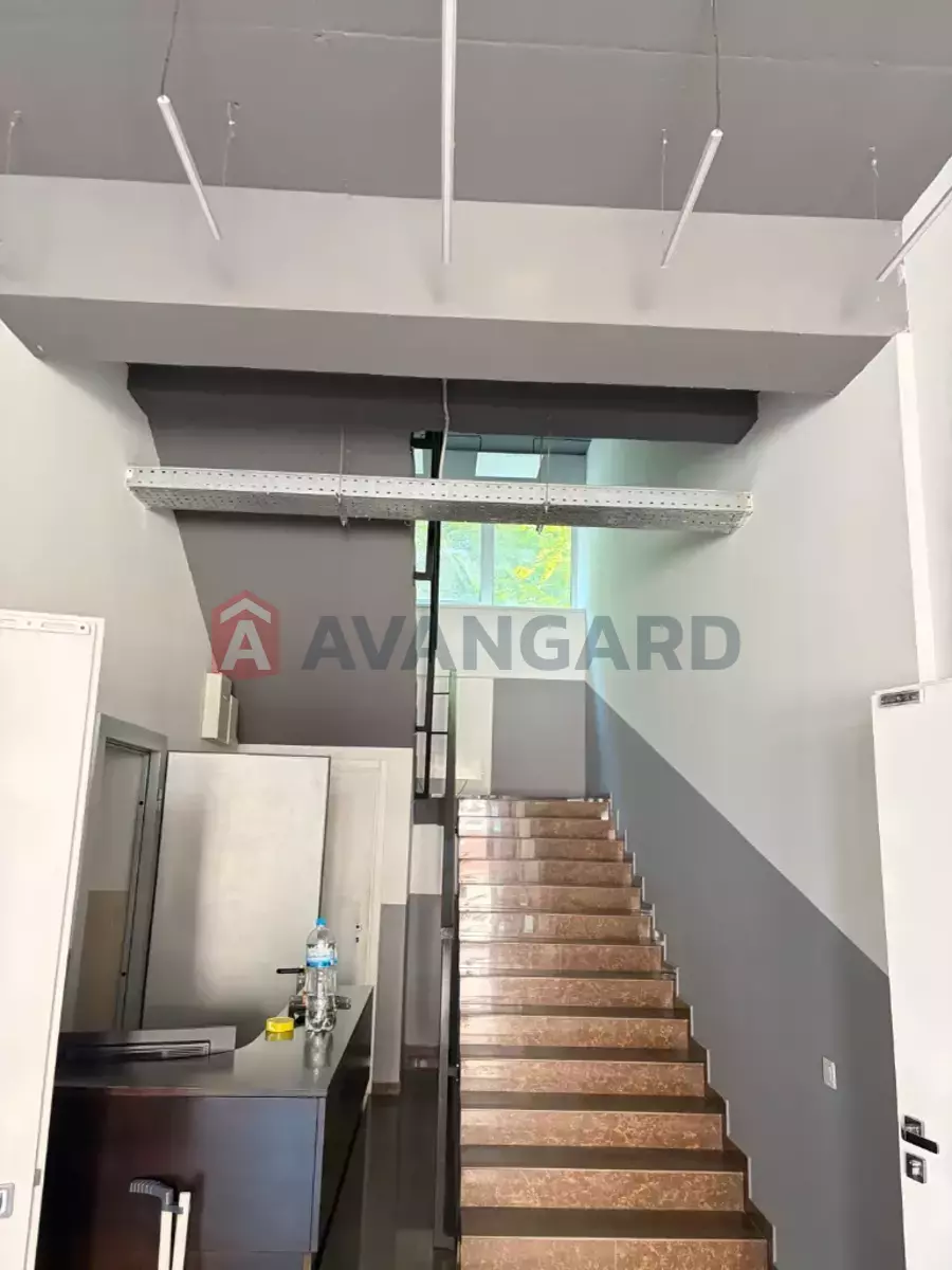 ������, 165 ��.�. ���� 4