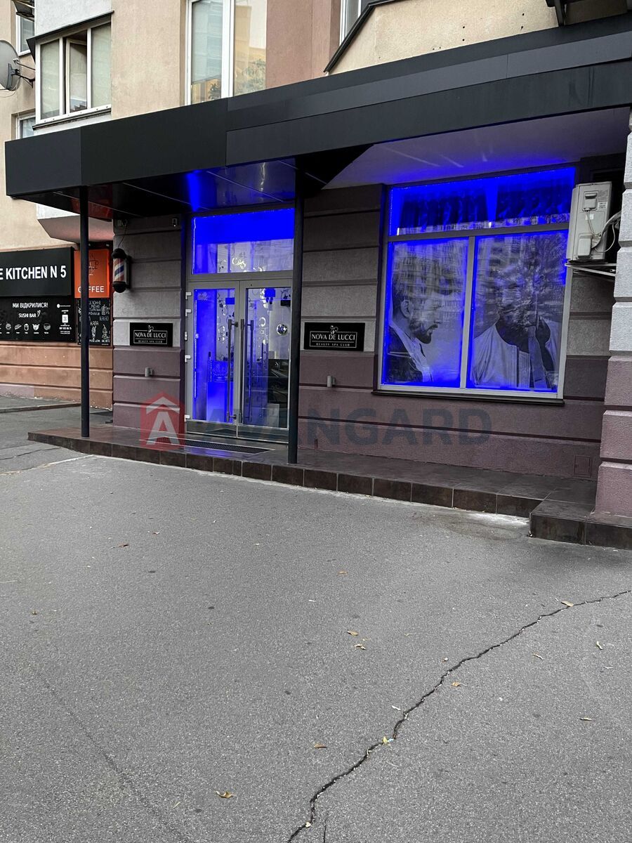 нежилое помещение в жилом доме, 110 кв.м. фото 1 нежилое помещение в жилом доме, 110 кв.м. фото 1