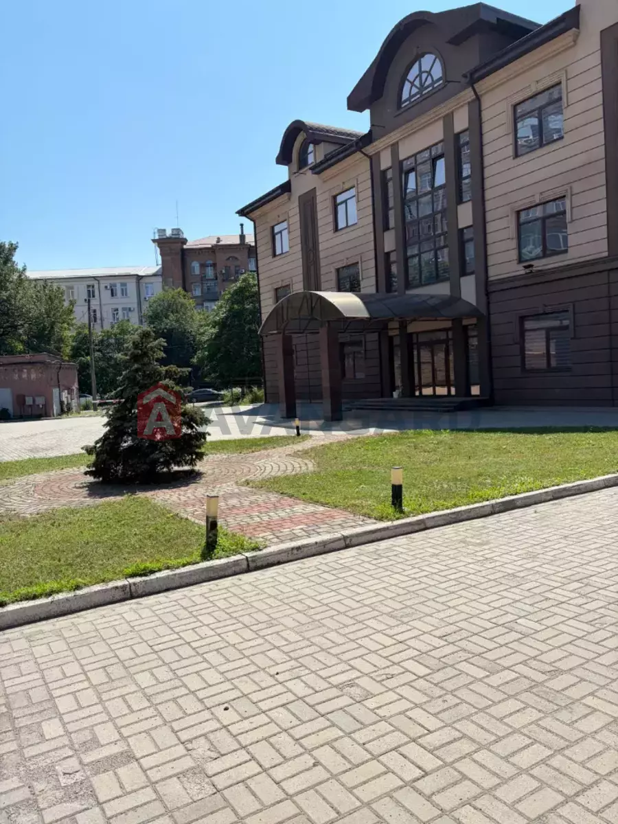 ����, 330 ��.�. ���� 1
