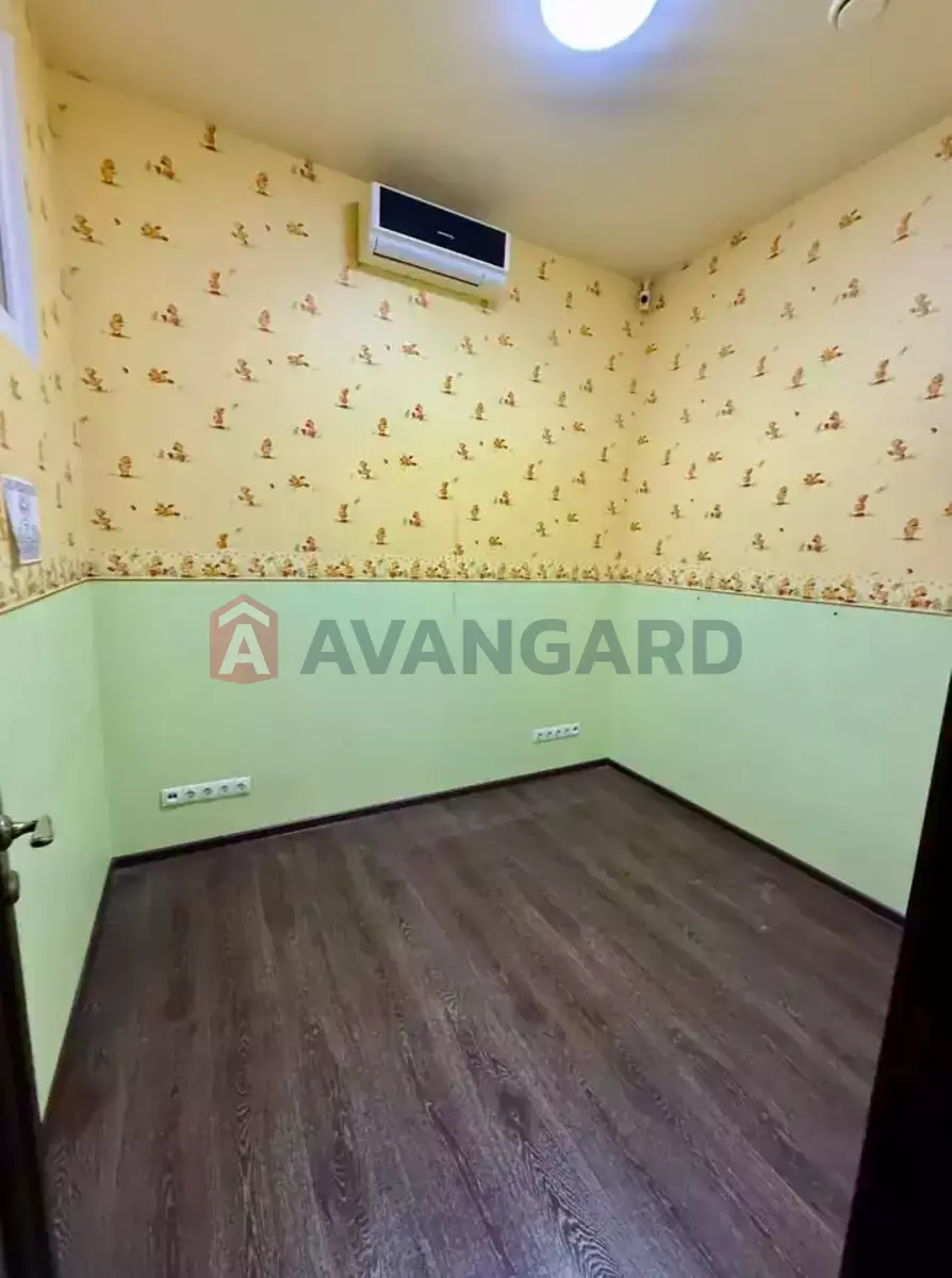 261 ��.�. ���� 4