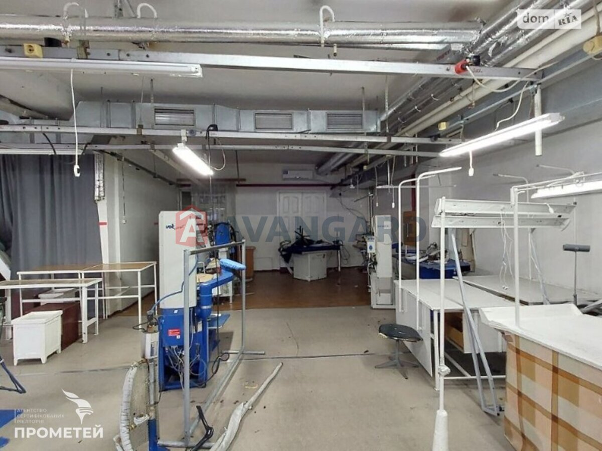 ��������� ���������, 2300 ��.�. ���� 13