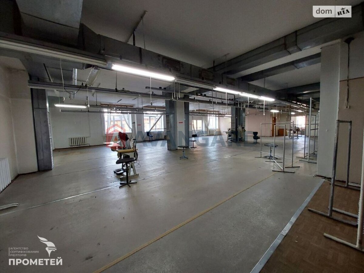 ��������� ���������, 2300 ��.�. ���� 7