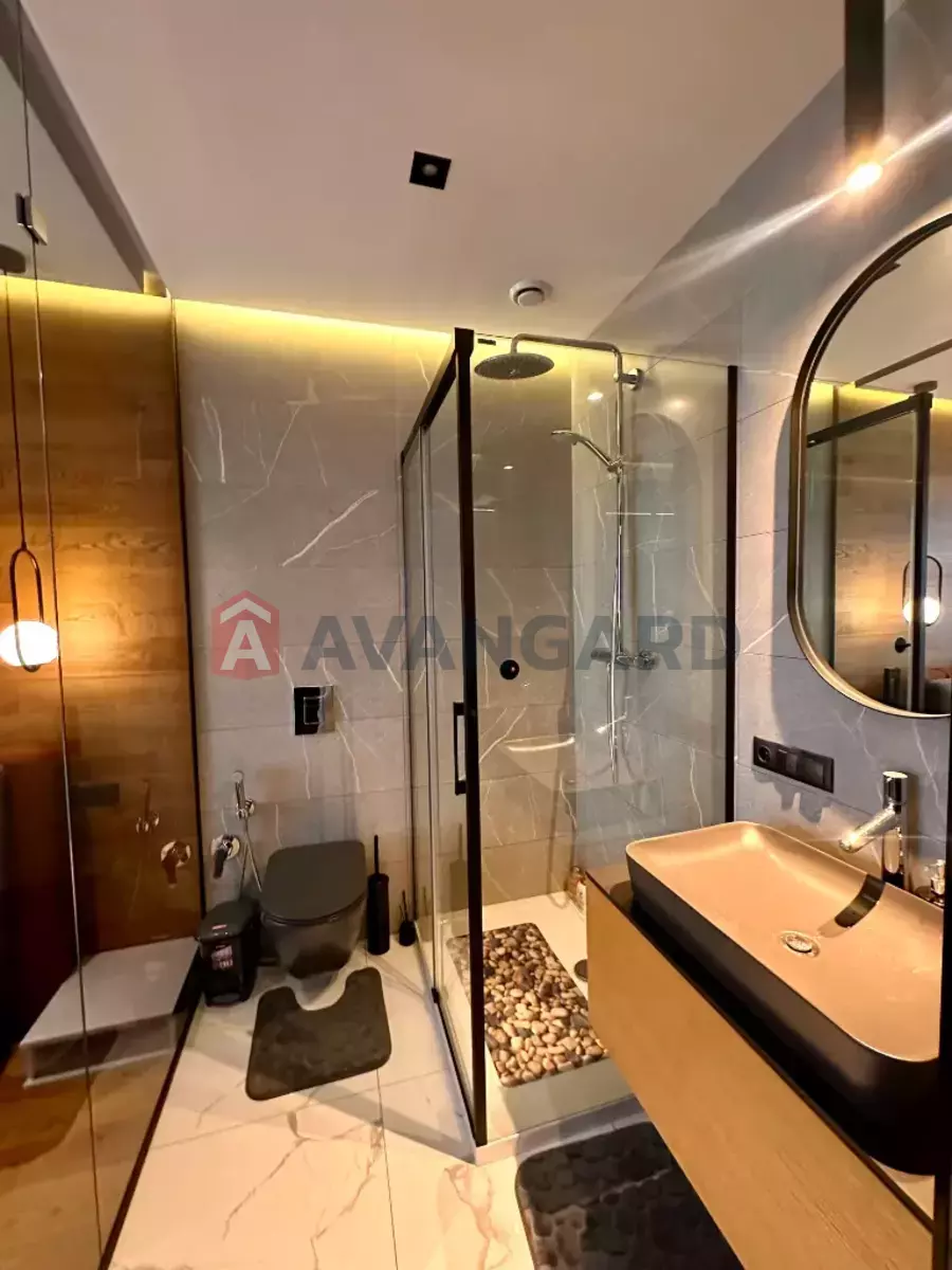 3 ����. ��������, 78/49/11 ��. �., 12/12 ���� ���� 17