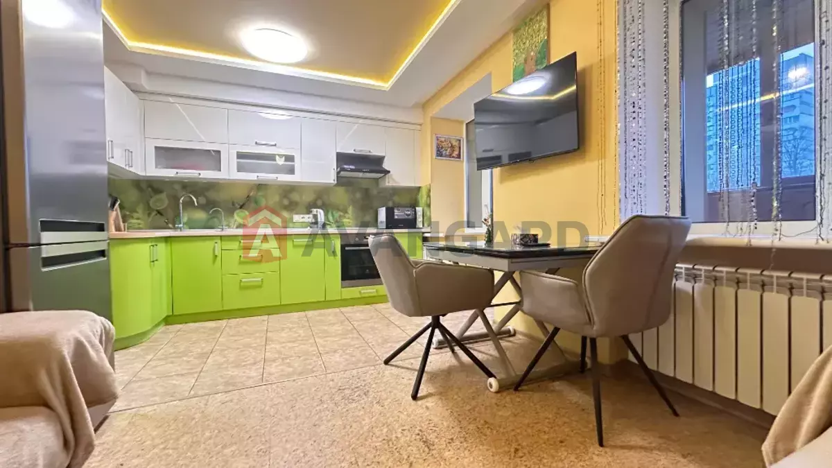 3 ����. ��������, 72/43/12 ��. �., 2/16 ���� ���� 4