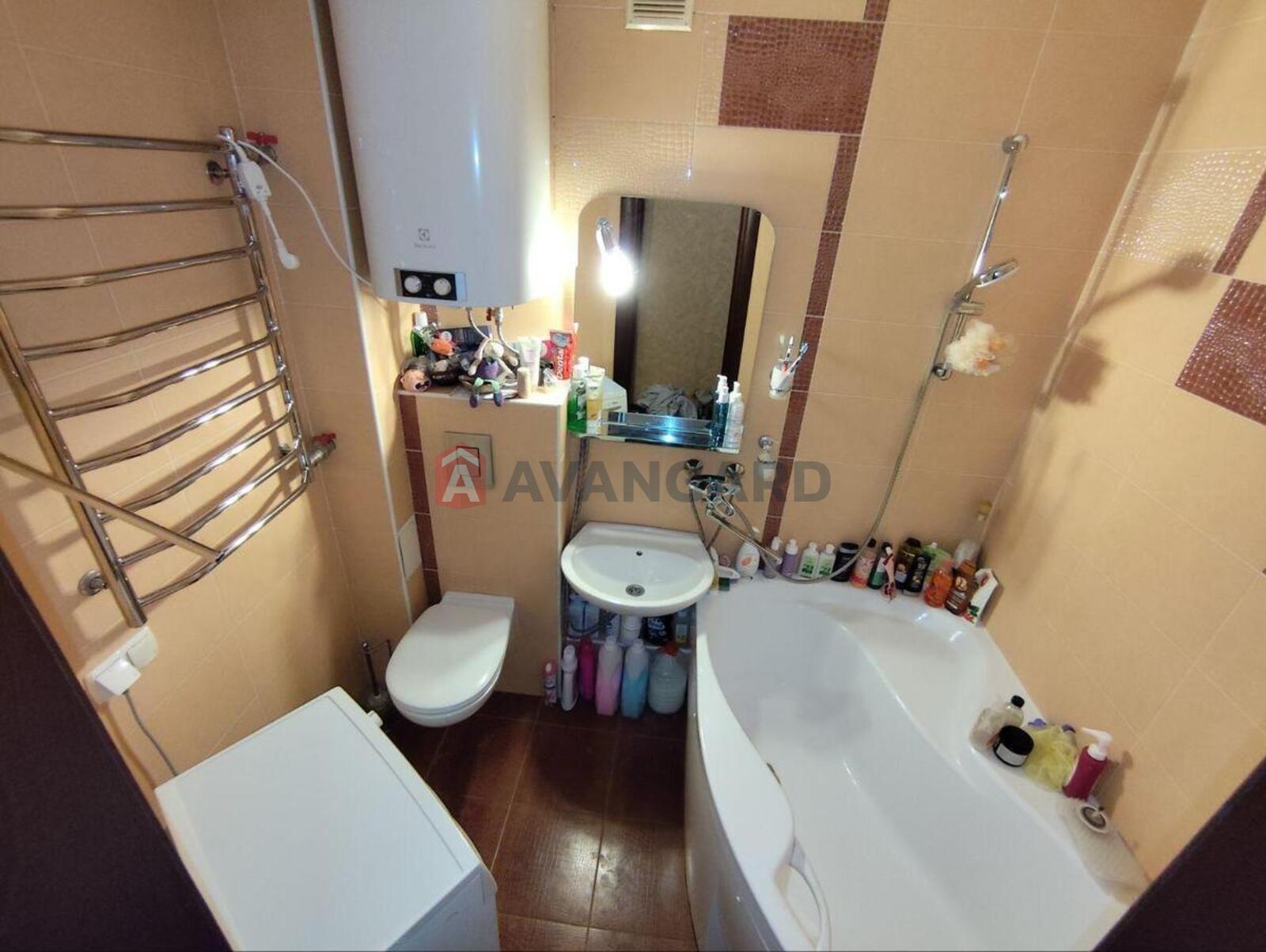 2 ����. ��������, 83/64/19 ��. �., 9/13 ���� ���� 18