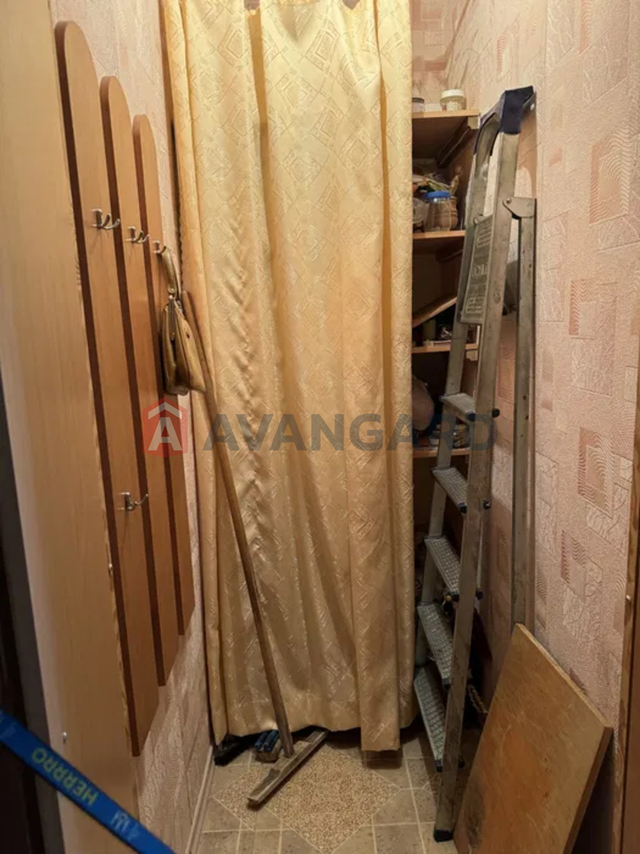 2 ��. ��������, 40/-/7 ��. �., 3/3 ������ ���� 4