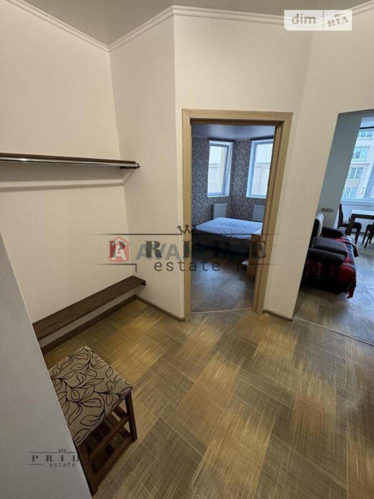 1 ��. ��������, 45/19/16 ��. �., 7/10 ������ ���� 28