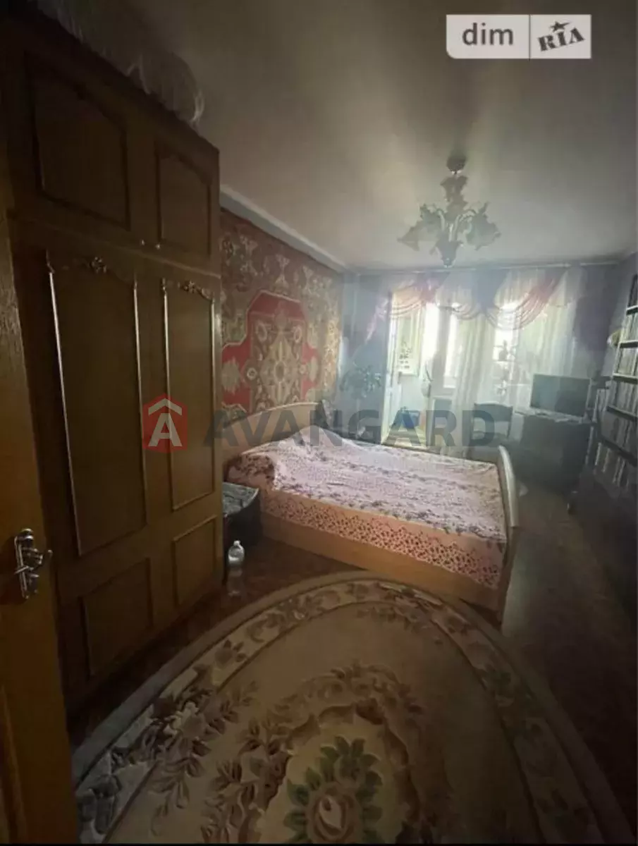 3 ��. ��������, 70/-/10 ��. �., 10/10 ������ ���� 3
