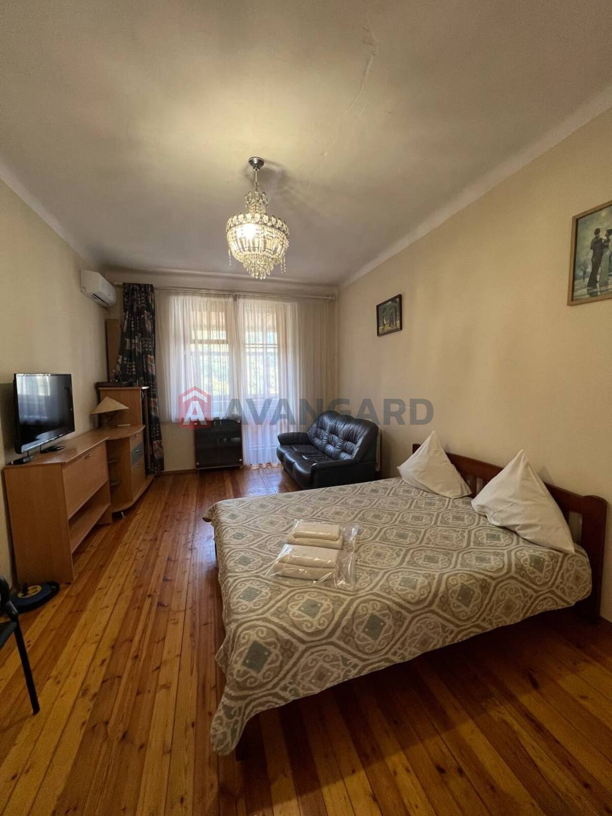 2 ��. ��������, 56/37/8 ��. �., 4/4 ������ ���� 1