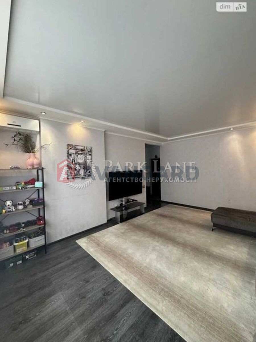 1 ��. ��������, 78/-/11 ��. �., 7/18 ������ ���� 4