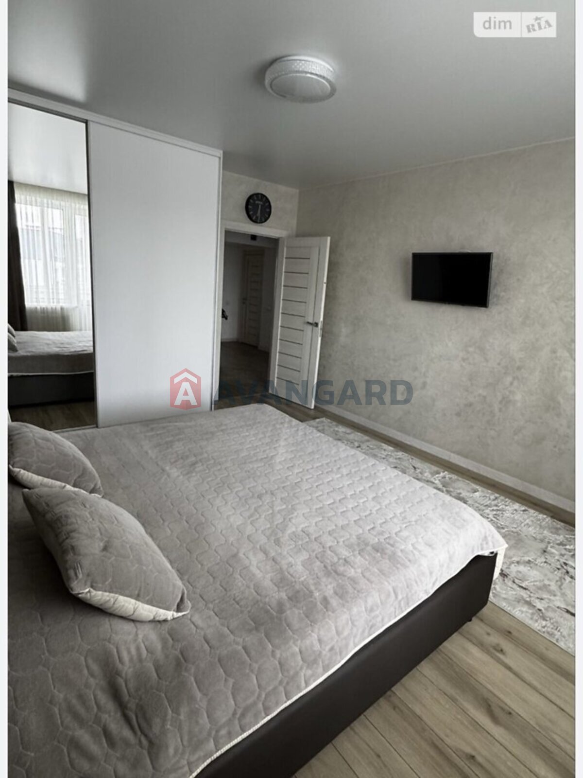 3 кім. квартира, 97/70/17 кв. м., 10/10 поверх фото 8 3 кім. квартира, 97/70/17 кв. м., 10/10 поверх фото 8