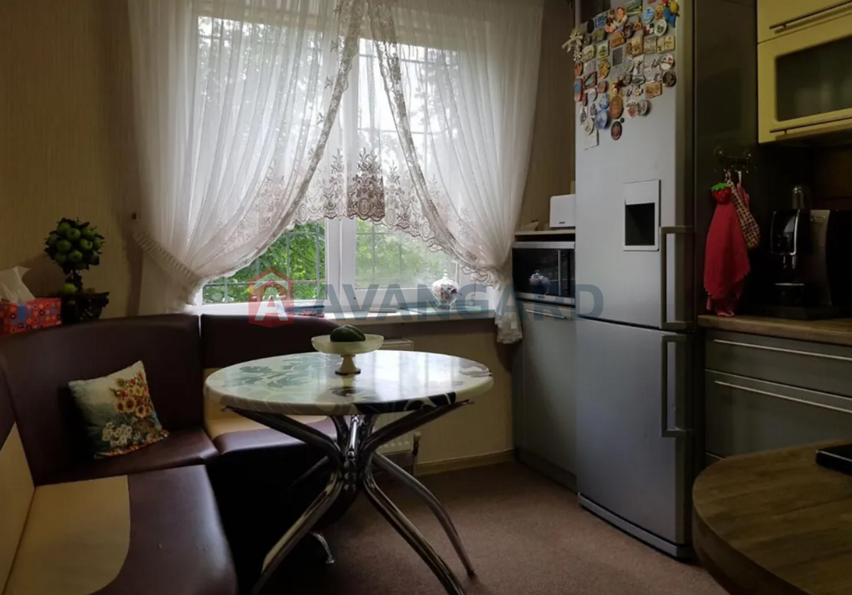 3 ��. ��������, 66/-/- ��. �., 2/9 ������ ���� 4