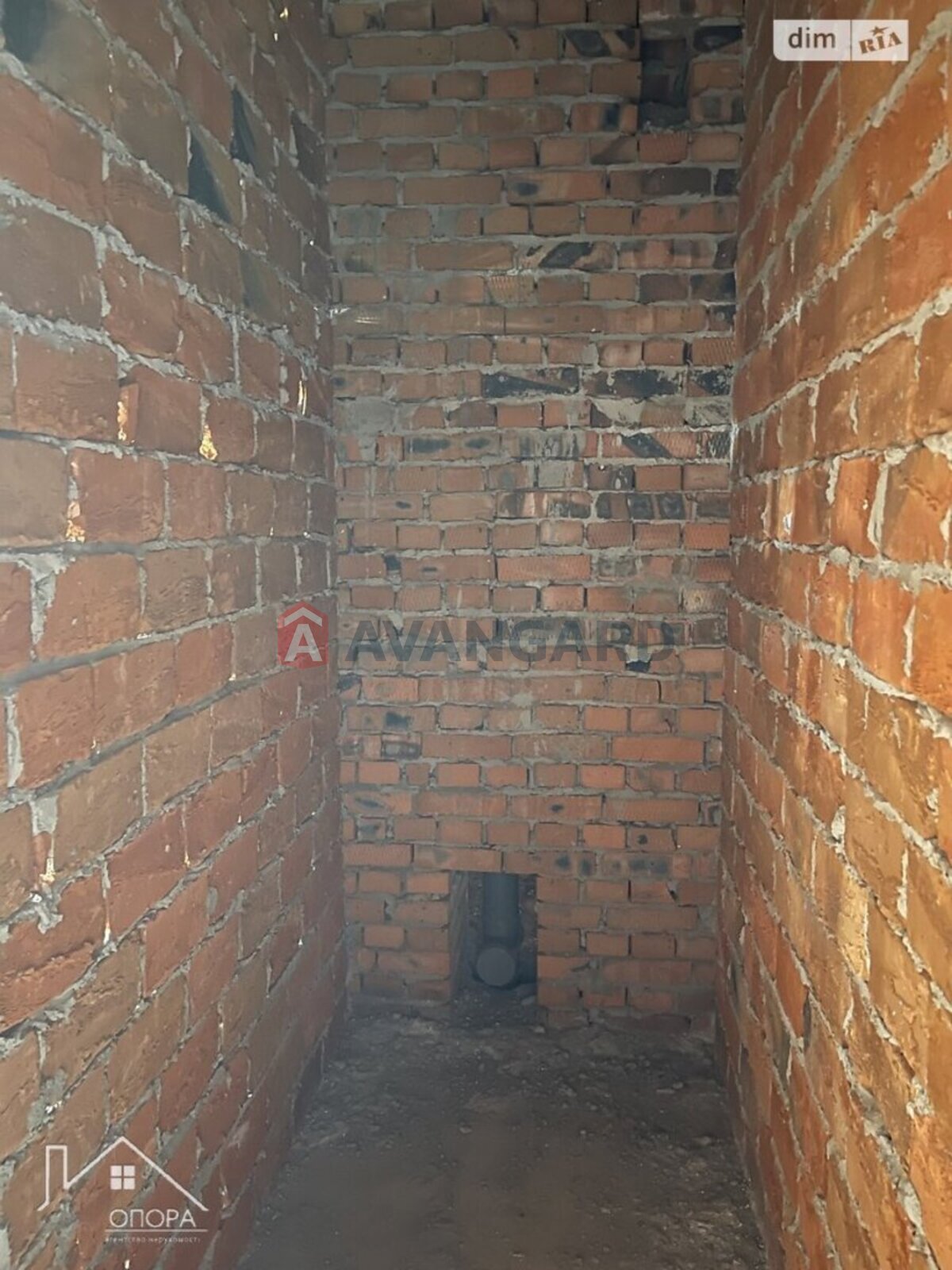 2 ��. ��������, 65/37/9 ��. �., 6/10 ������ ���� 14