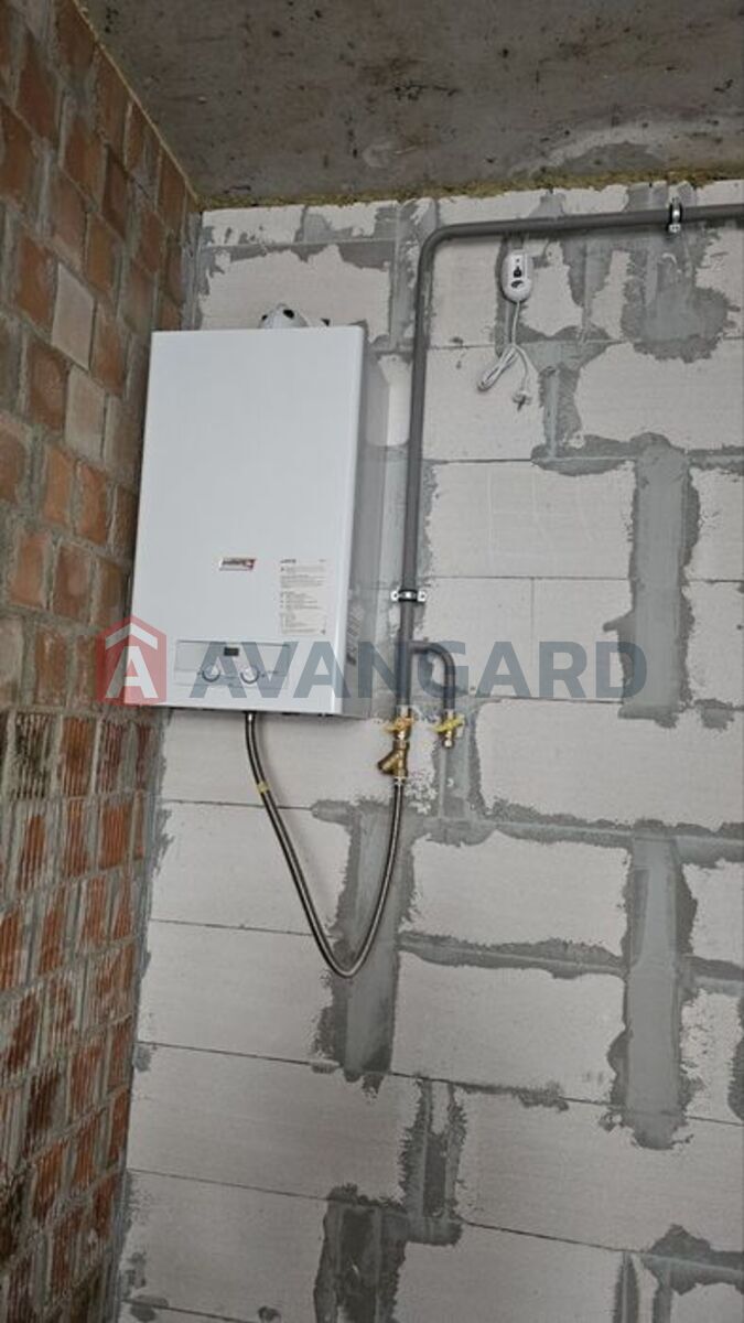 2 ��. ��������, 63/-/20 ��. �., 2/8 ������ ���� 4