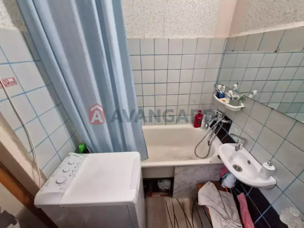 1 ��. ��������, 37/17/6 ��. �., 1/5 ������ ���� 4