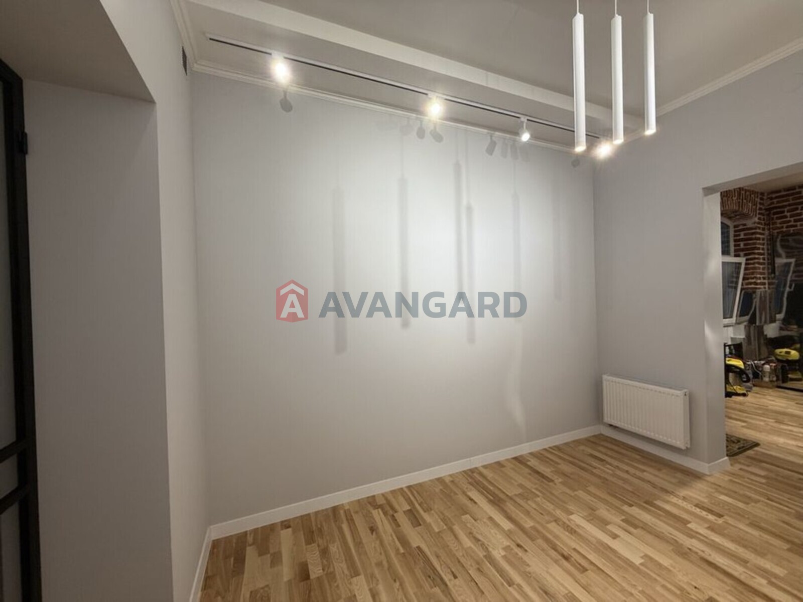 2 ��. ��������, 43/-/7 ��. �., 2/2 ������ ���� 5