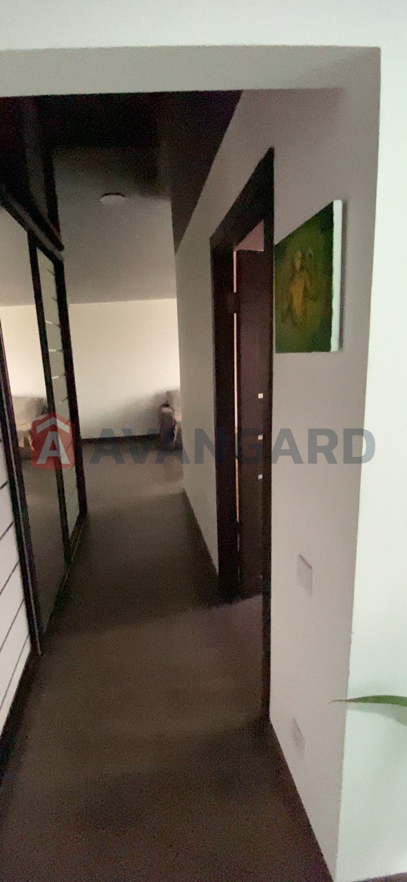 3 . , 70/-/8 . ., 4/9   5