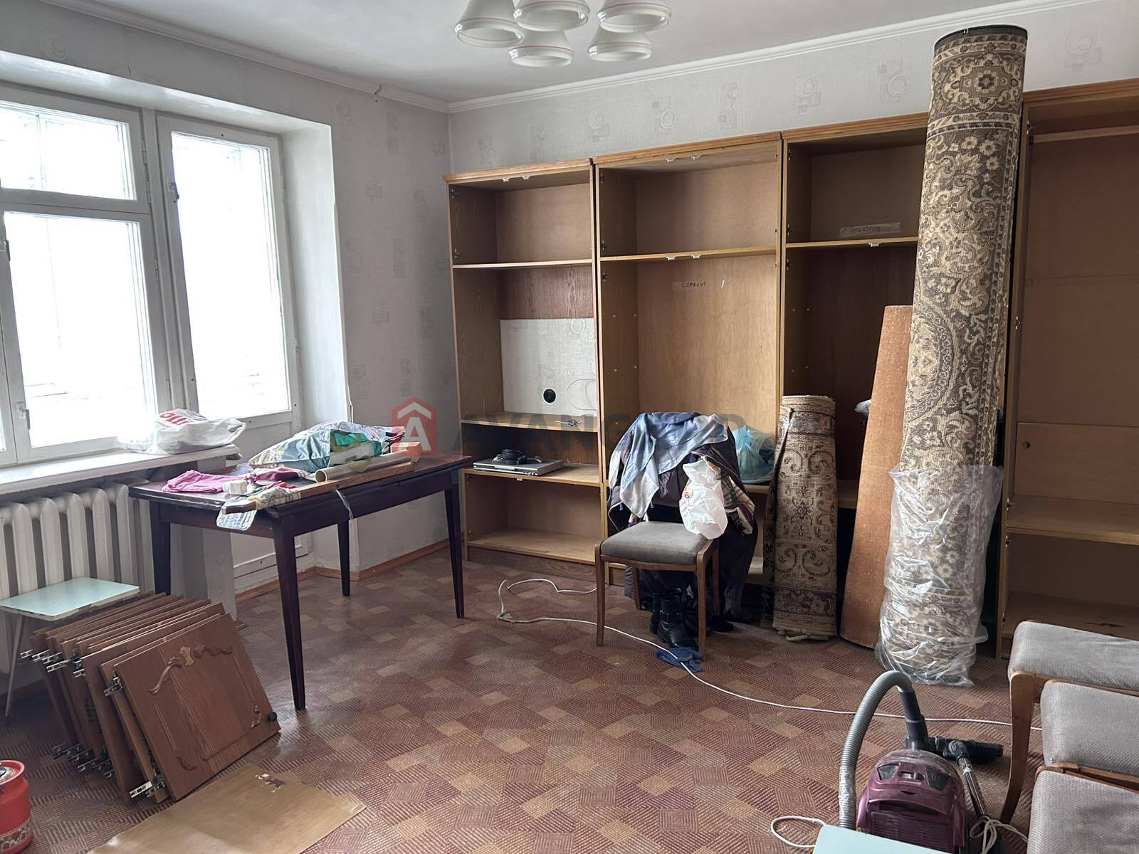 3 ����. ��������, 69/39/8 ��. �., 5/5 ���� ���� 4